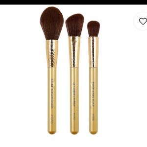 MOTD COSMETICS MAKEUP BRUSHES